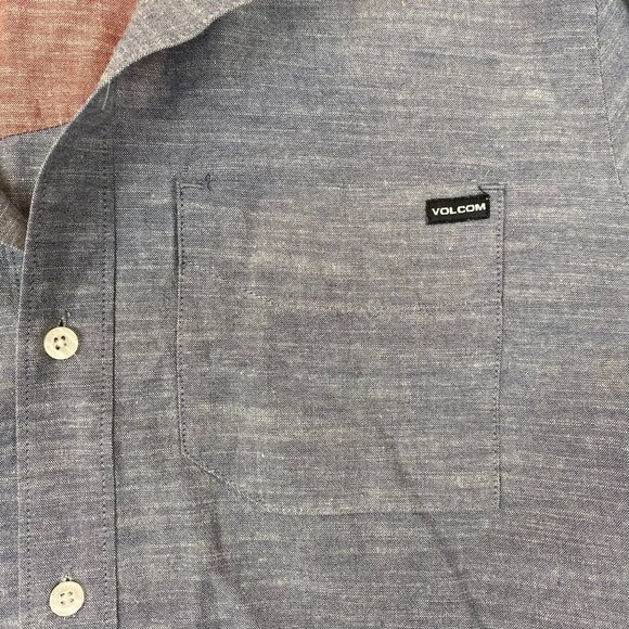 Volcom Men Shirt Large Long Sleeve Button-Up Chambray Casual Travel Classic Blue - Picture 8 of 11